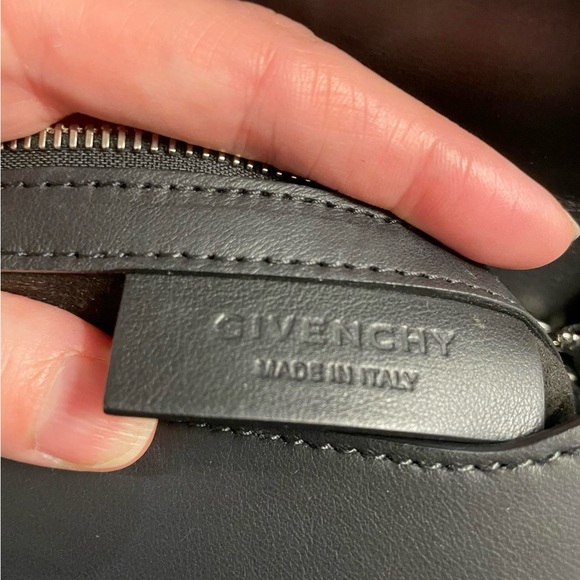 Authentic Givenchy Mini Pandora Crossbody - Picture 8 of 10